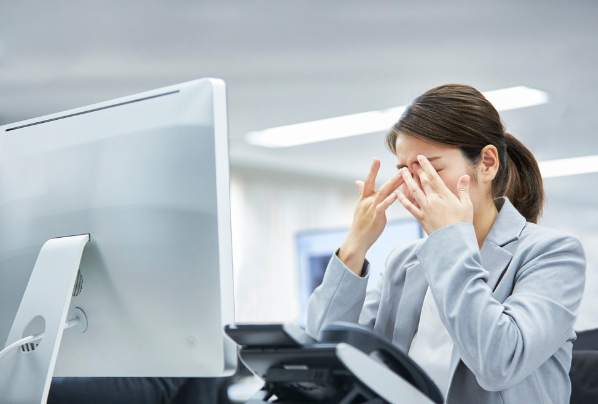 眼瞼痙攣 (がんけんけいれん)